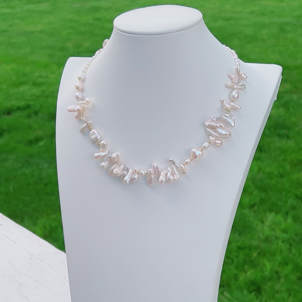 B47 Handmade Freshwater Baroque Pearl Necklace - Picture 2 of 6
